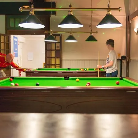 Les Pins Dores- F125s - Clim- Animaux- 4 مكان تخييم